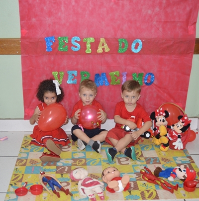 Maternal II - Cor Vermelha Col�gio Passionista S�o Jos�