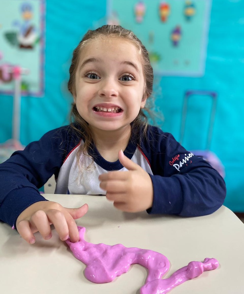 Maternal III B - Oficina de Slime Col�gio Passionista S�o Jos�