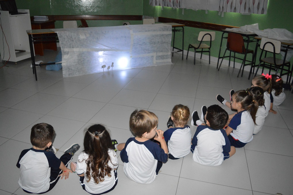 Maternal II - Teatro de Sombras Col�gio Passionista S�o Jos�