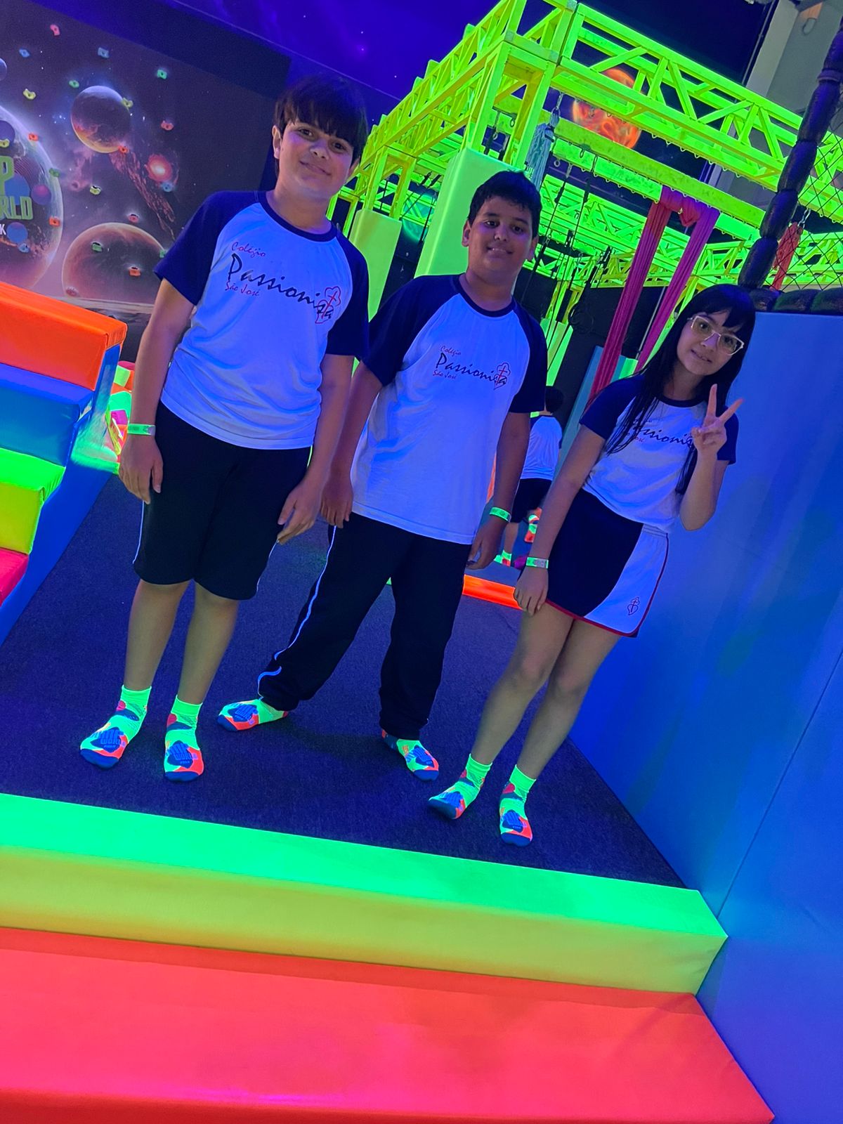 Passeio do 5� ano A e B no Jump Park e McDonald's - Maring�.  Col�gio Passionista S�o Jos�