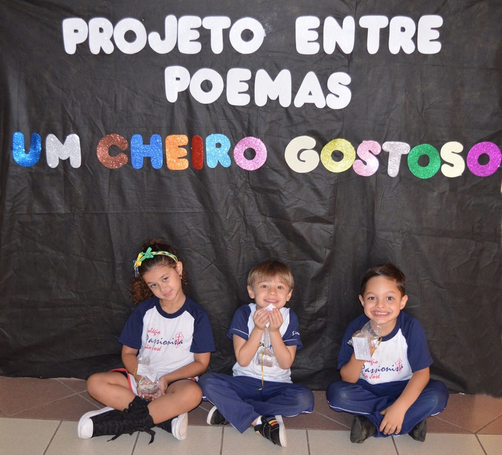 Pr� I A e B - Poema: Um cheiro gostoso Col�gio Passionista S�o Jos�