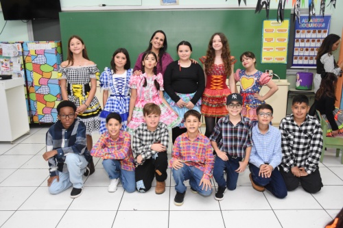 5� Ano A e B - Festa Julina Col�gio Passionista S�o Jos�