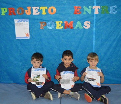 Pr� II A e B - Poema: Tra�a Poliglota Col�gio Passionista S�o Jos�