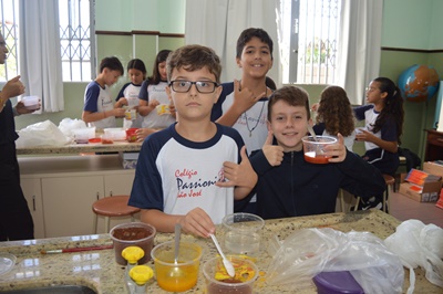 6� Ano - Produ��o de Tinta Natural Col�gio Passionista S�o Jos�