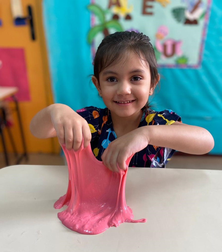 Maternal III A - Oficina de Slime Col�gio Passionista S�o Jos�