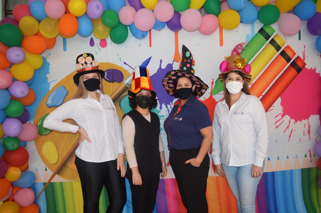 Semana da Crian�a - Chap�u Maluco Col�gio Passionista S�o Jos�