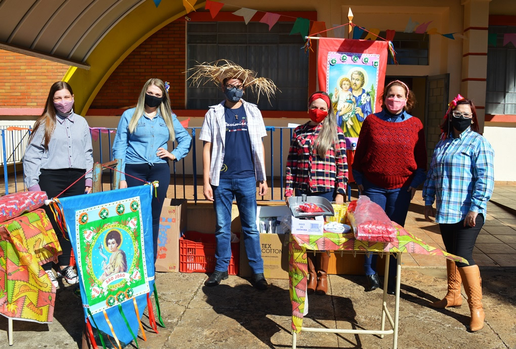 Arrai� Solid�rio do Col�gio Passionista S�o Jos� Col�gio Passionista S�o Jos�