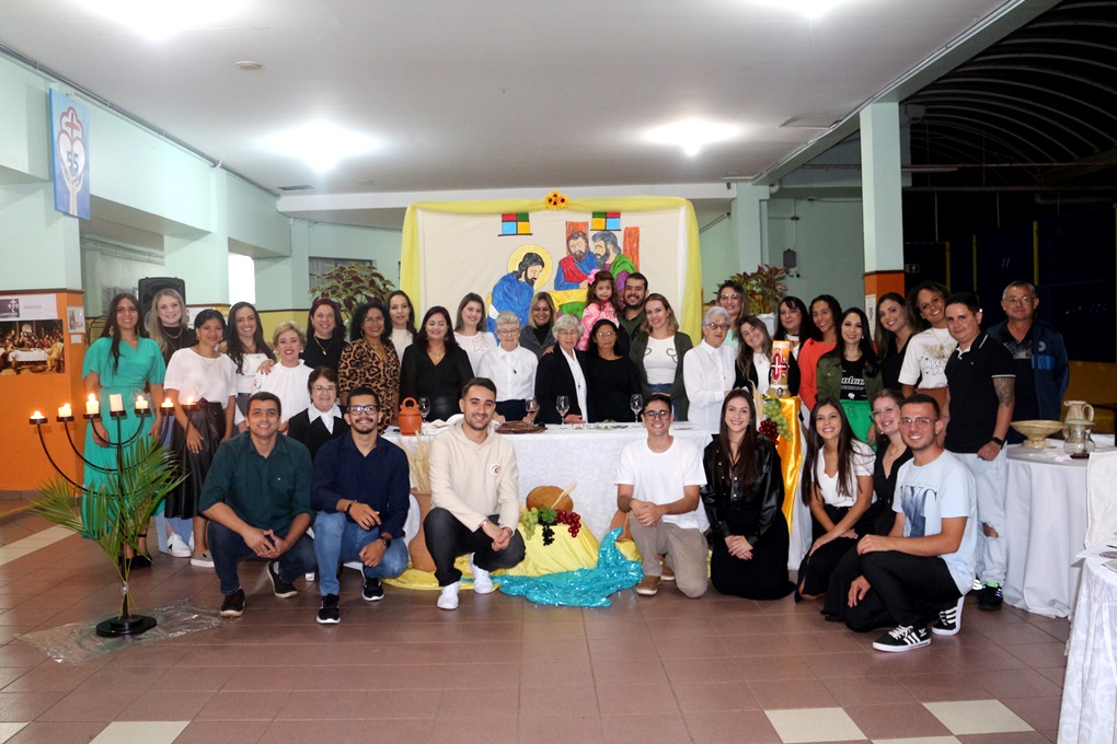  Celebra��o de P�scoa com a Comunidade Educativa Passionista Col�gio Passionista S�o Jos�