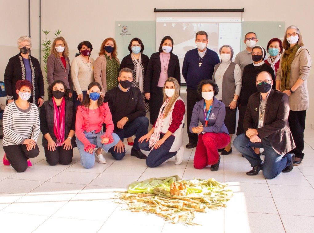 Encontro das Escolas Cat�licas da Arquidiocese de Maring� Col�gio Passionista S�o Jos�