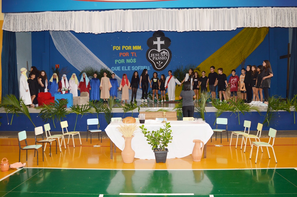 SEMANA PASSIONISTA - 1� DIA (tarde)  Col�gio Passionista S�o Jos�
