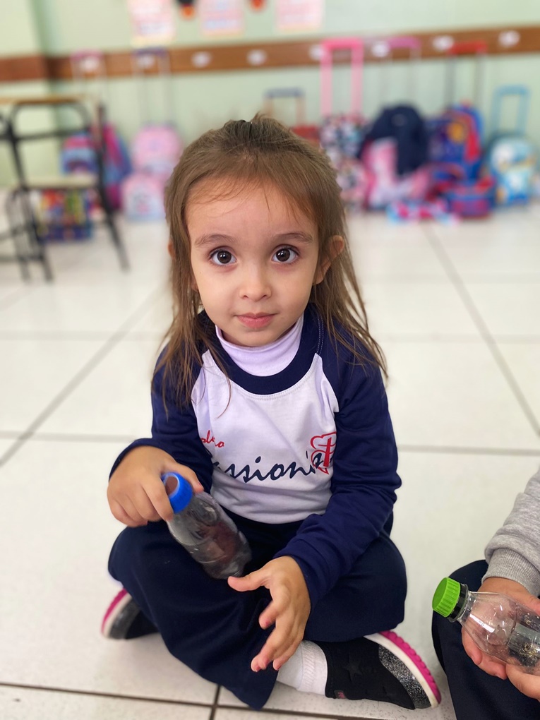 MATERNAL II - CAIXA M�GICA COM AROMAS Col�gio Passionista S�o Jos�