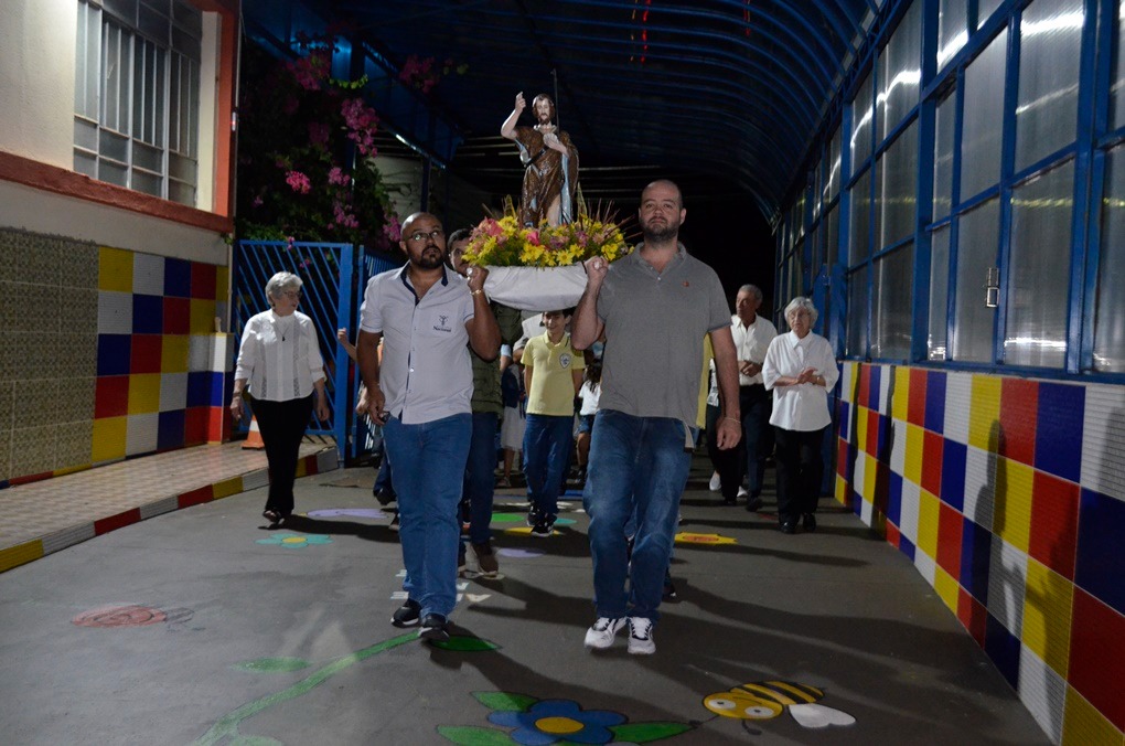 Missa e peregrina��o da imagem de S�o Jo�o Batista Col�gio Passionista S�o Jos�