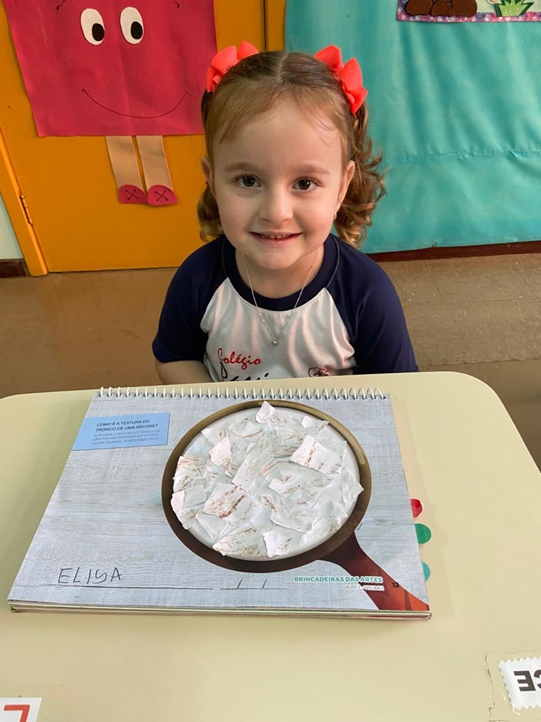 Maternal III A - Atividade de Recortar Papel Col�gio Passionista S�o Jos�