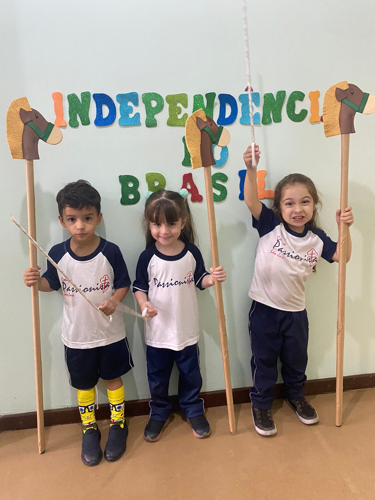 Maternal III B - Comemorando a Independ�ncia do Brasil  Col�gio Passionista S�o Jos�