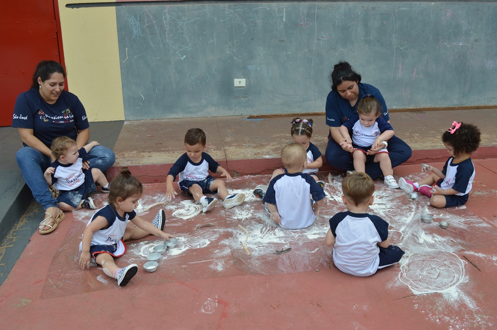 Maternal I - Elementos que podem ser combinados e transformados. Col�gio Passionista S�o Jos�