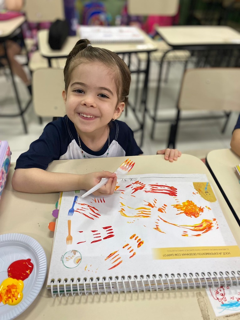 Pr� I B - Desenhos com tinta e garfo pl�stico Col�gio Passionista S�o Jos�